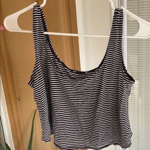 Pacsun Black and White stripped crop top, size M.